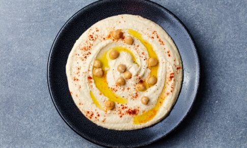 Creamy Garlic Hummus