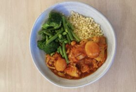Slow Cooker Moroccan Apricot Chicken